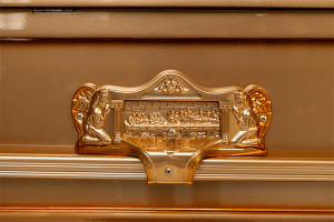 Ataúd Casiopea modelo Dorado — Funeraria El Alba