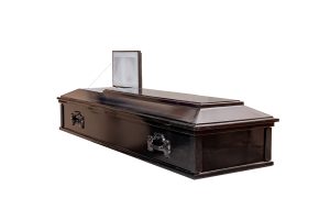Ataúd Piramidal modelo Negro — Funeraria El Alba